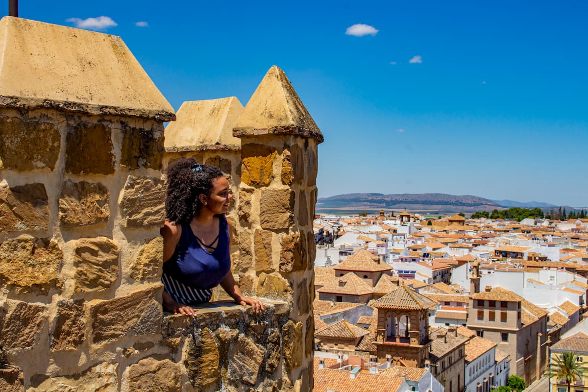 10 Hilarious and Surprising Culture Shocks in Spain to Know Now